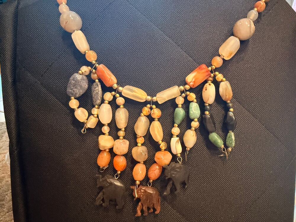 Vintage Beaded Statement Necklace Ethnic Safari Animal Carved Wooden Elephants